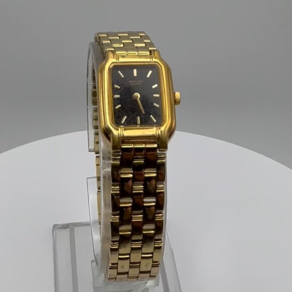 Vintage Seiko Rectangular Gold Black tones Petite Ladies Watch Working main image 4